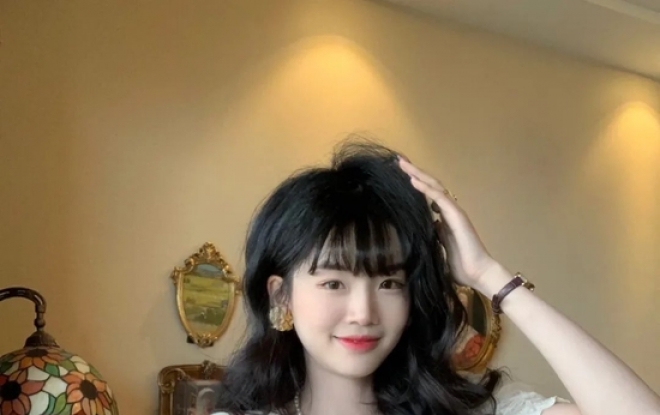 欧阳娜娜的OOTD风格变了