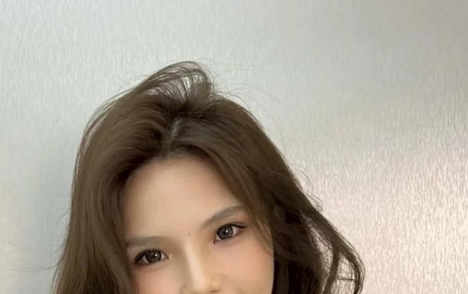 别再乱烫！这几款卷发，让你自带高光滤镜