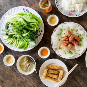 鱼露河粉小鲜肉 你知道越南三鲜吗？