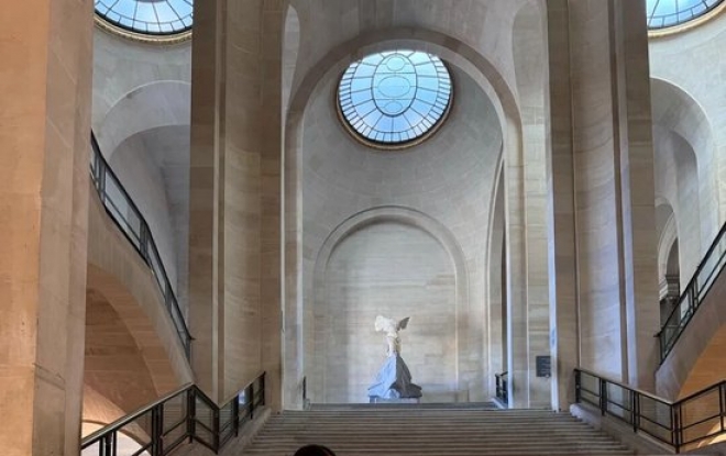 最最经典的格纹，也能穿出不一样的时尚品味