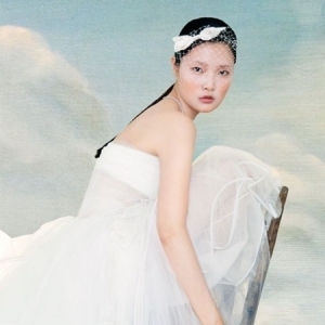 梦幻不一定要穿老套的公主式蛋糕裙 11件时尚与梦幻并存的婚纱