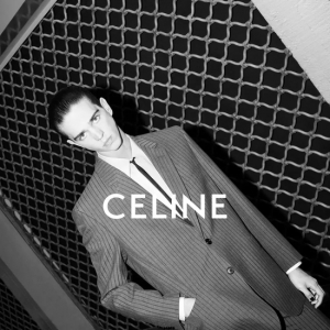 他是最新的 CELINE 男孩！